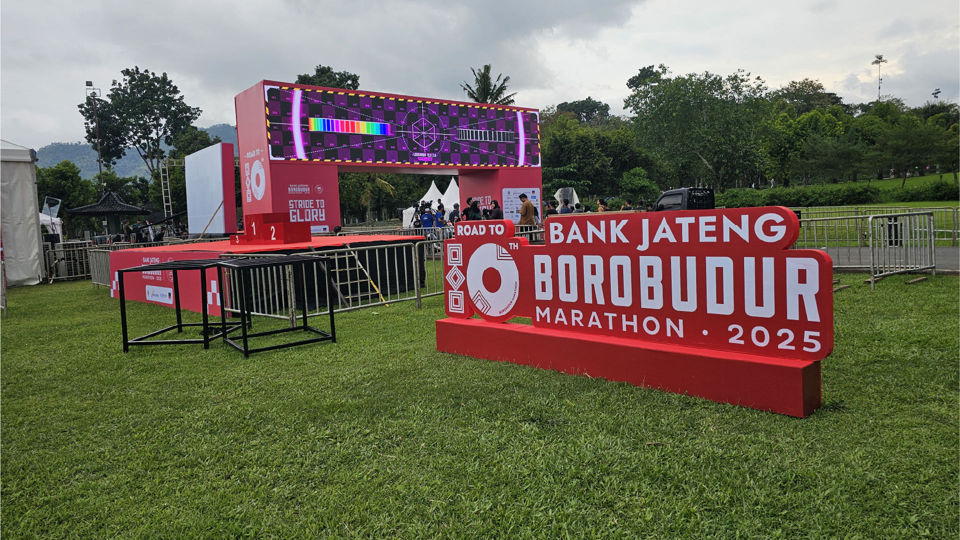 Read more about the article Learning from Regional Landmark Marathons: Operational Insights and Trends